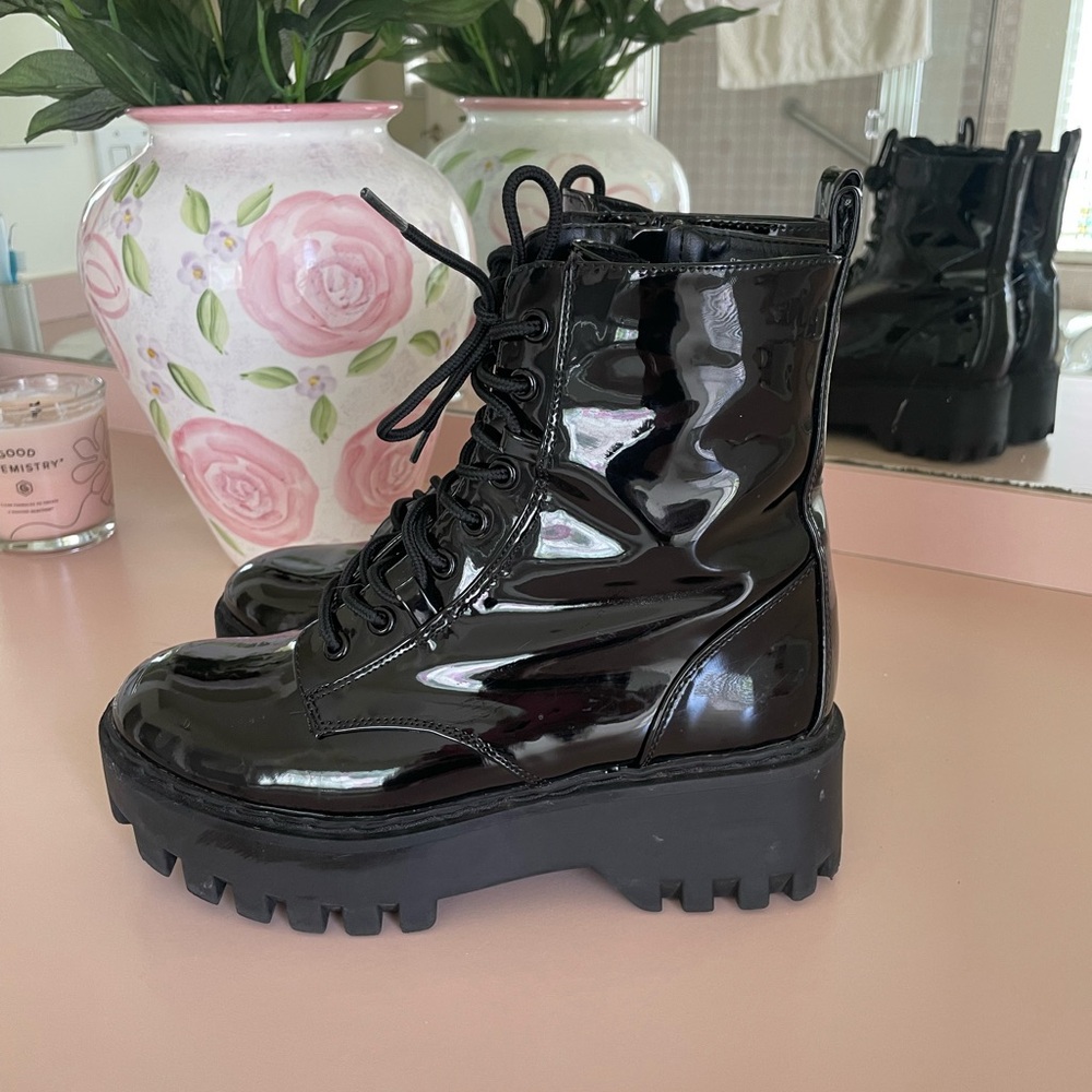 BAMBOO Shiny Black Combat Boots Moto Boot Size 7.5